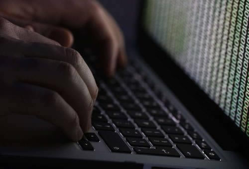 提款一直说维护不给提